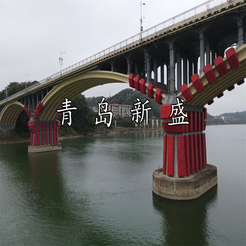 船桥相撞的交通危害不容忽视(图1)