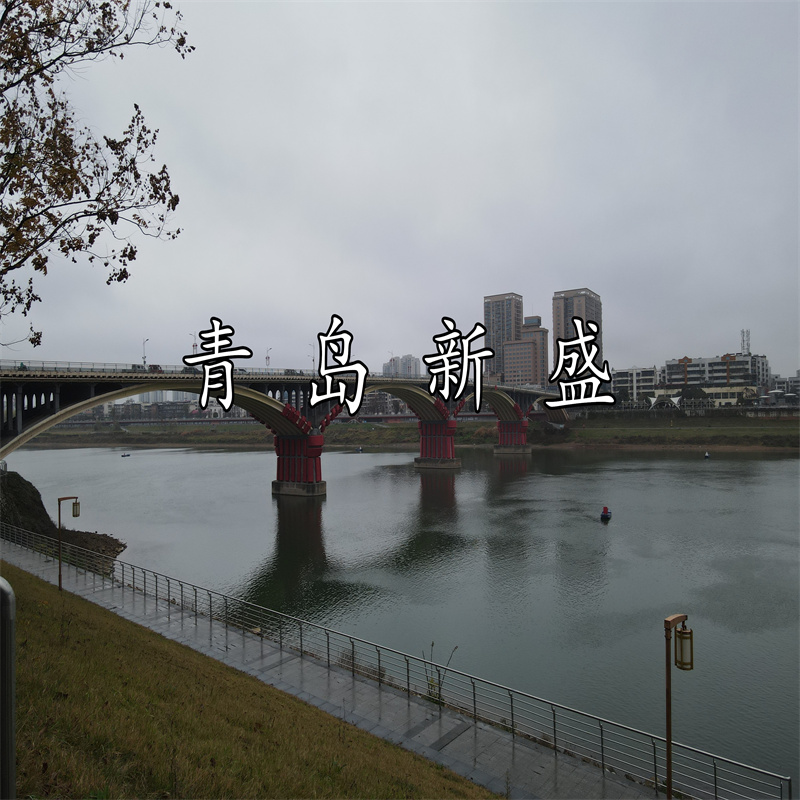 钢覆复合材料防撞设施以其独特的优势脱颖而出(图1)